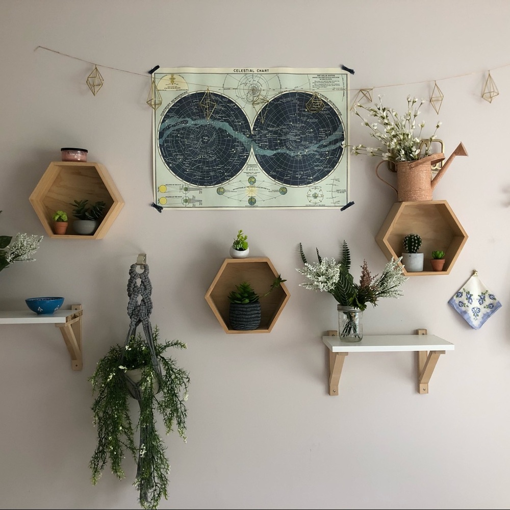 GEOMETRIC GARLAND